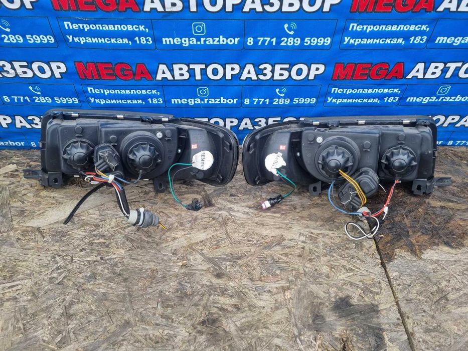 Фары на Audi C4 / Audi C4