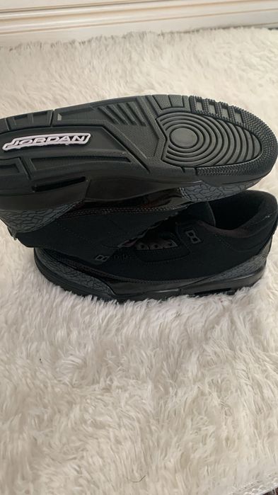 Кроссовки продам