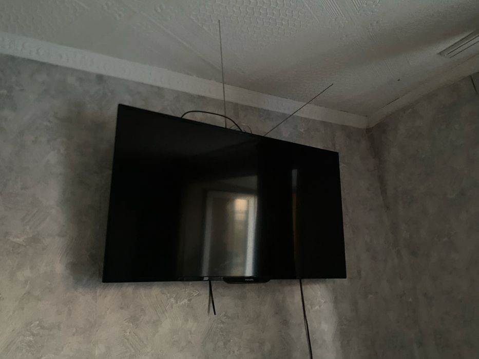 Продается смарт телевизор