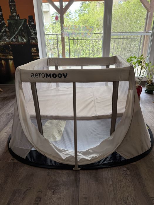 Кошара AeroMoov AeroSleep + арка с играчки