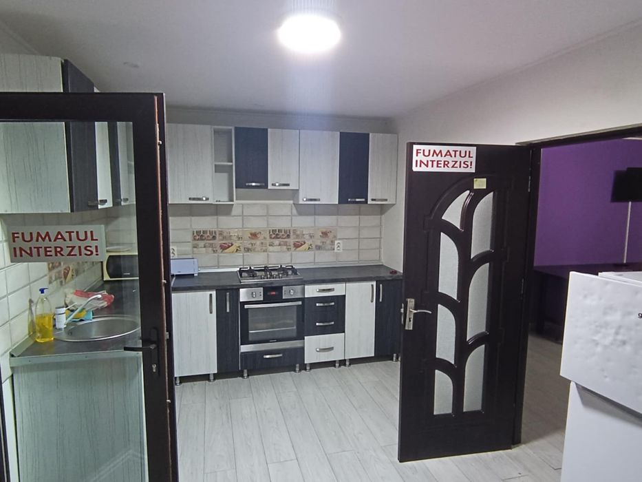 Inchiriez vilă zona bucium