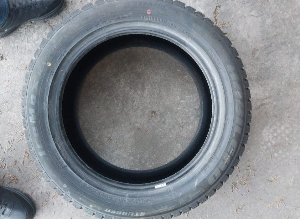 Продам шины зима R17