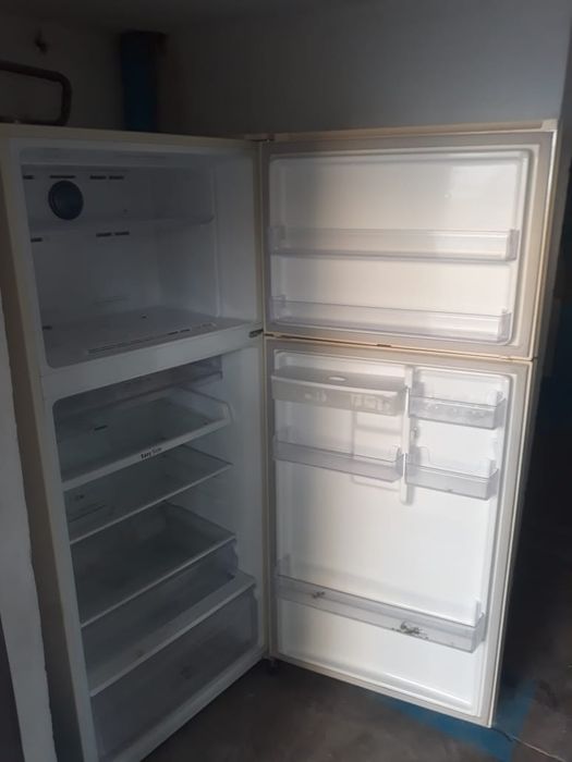 Холодильник сатылады