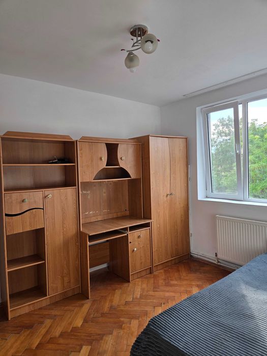 Apartament cu 3 camere