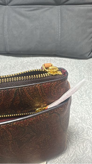 Продам барсетку ETRO