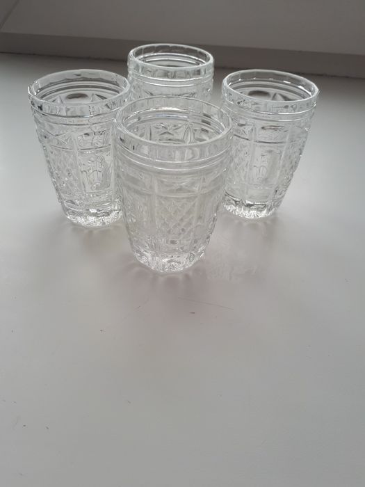 Продам российский хрусталь (стаканы и т.д)