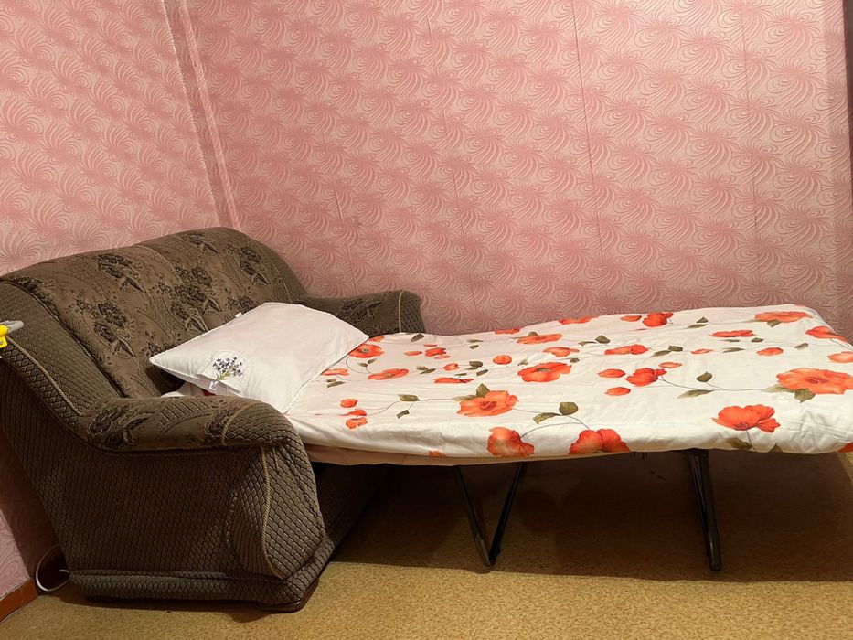 Односпальная кресло кровать 2в1.