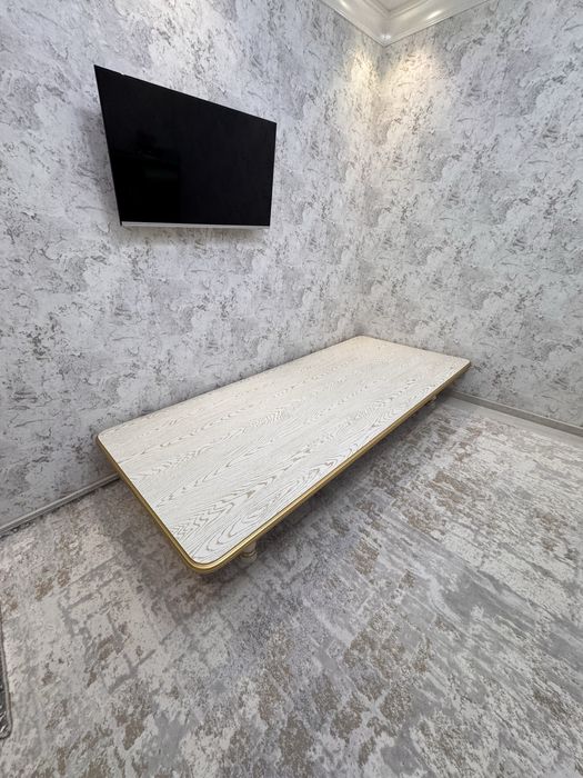 Stol va xontaxta sotiladi