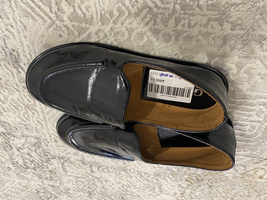 Продаю новые лоферы