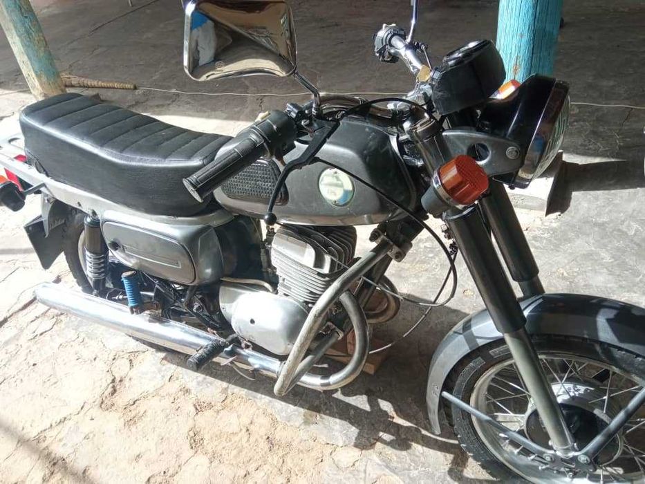 Vasxod  M2   srochna sotiladi