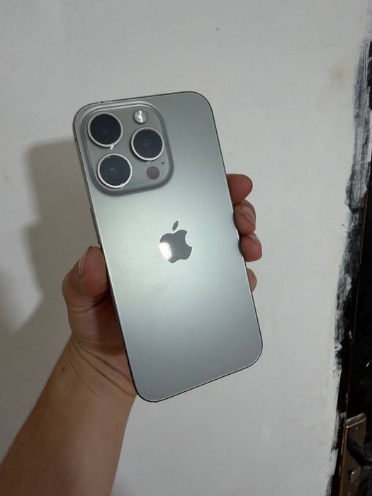 Продам Iphone 15 pro