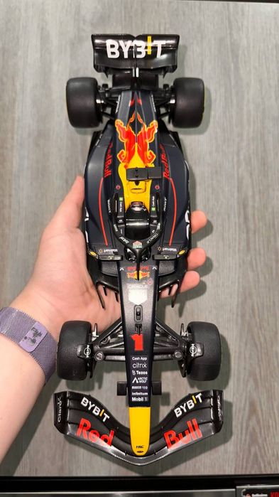 RC модель Rastar Oracle RB19 1:16 — полностью ручная сборка