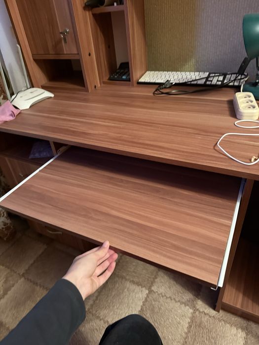 стол в отличном состоянии