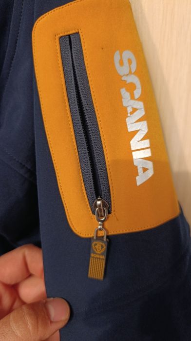 SCANIA софтшел яке