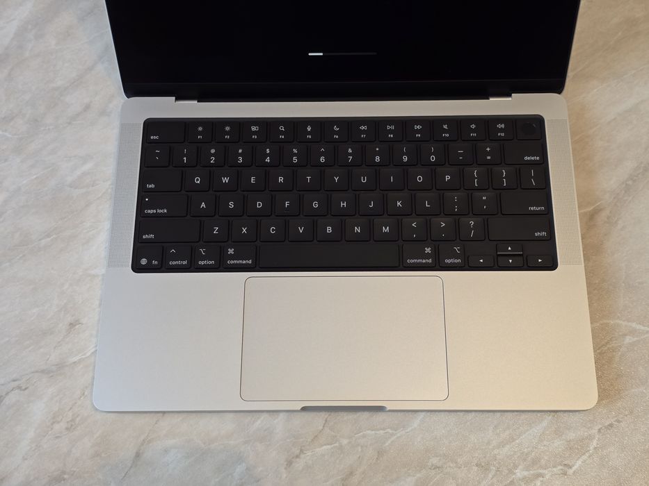 MacBook Pro 14 M5 32/1TB + Nano Display