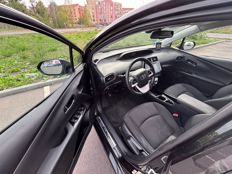 Toyota Prius продава се €10500