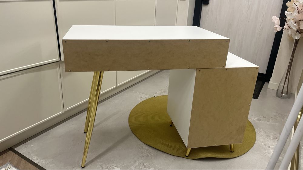 Продается тумба в хорошем состоянии