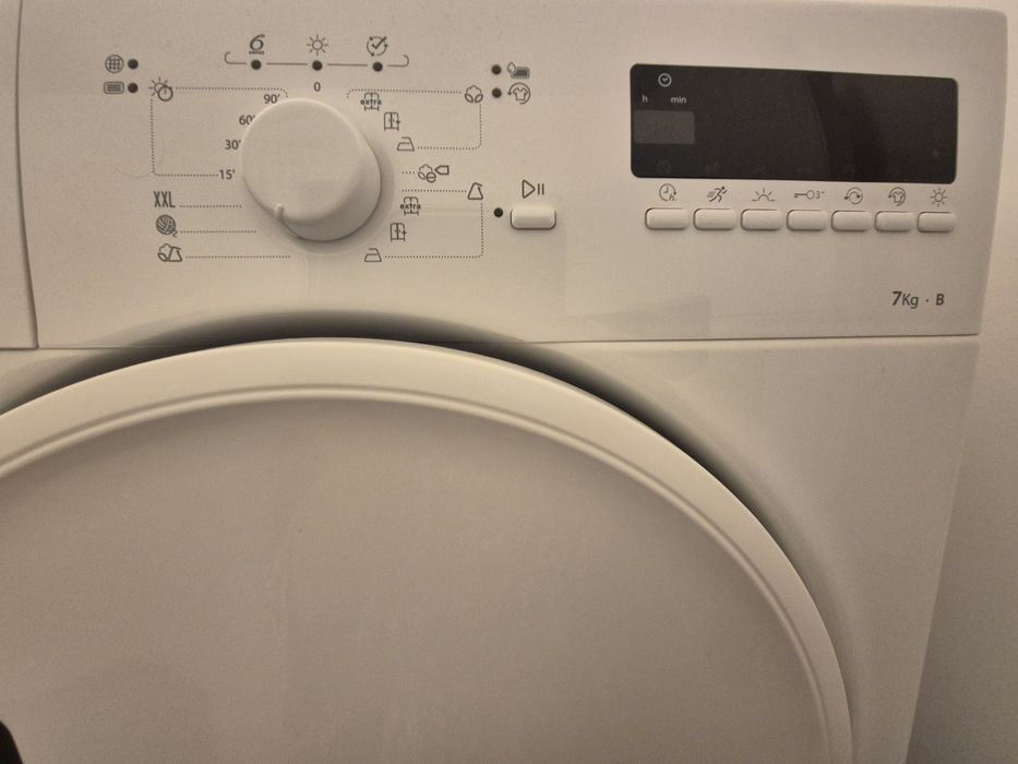 Vand uscator ruga Whirlpool