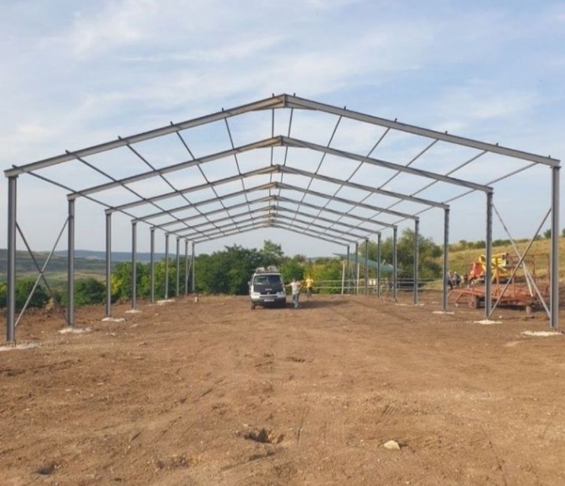 Vând structură metalică 10x20x4