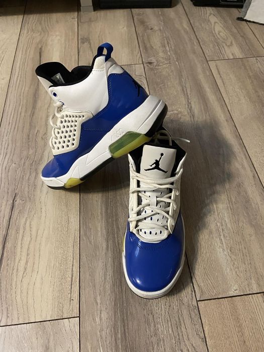 Маратонки Nike 43