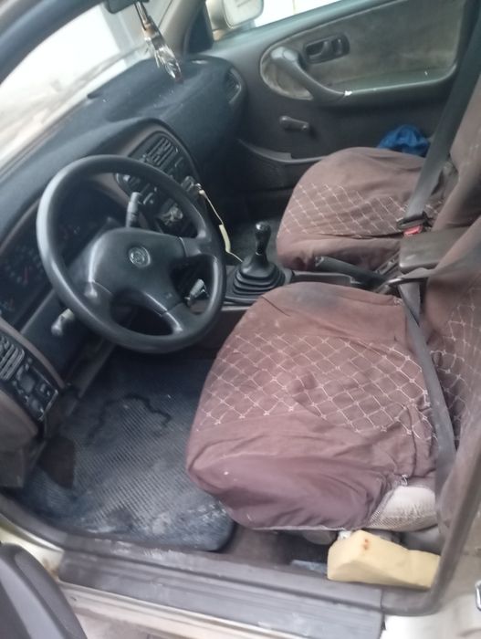 Продам нисан примера