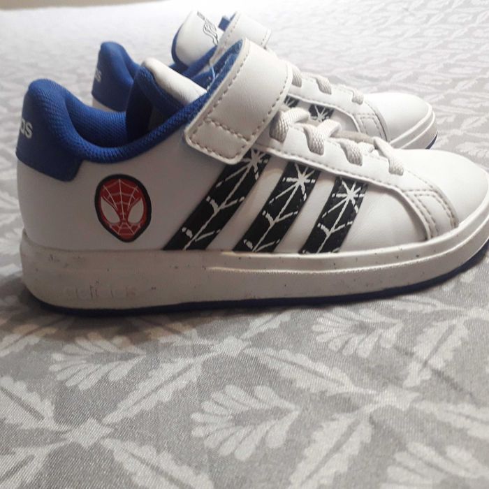 Детски кожени маратонки Adidas