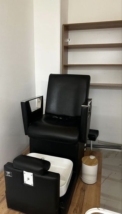 Продается педикюрное кресло