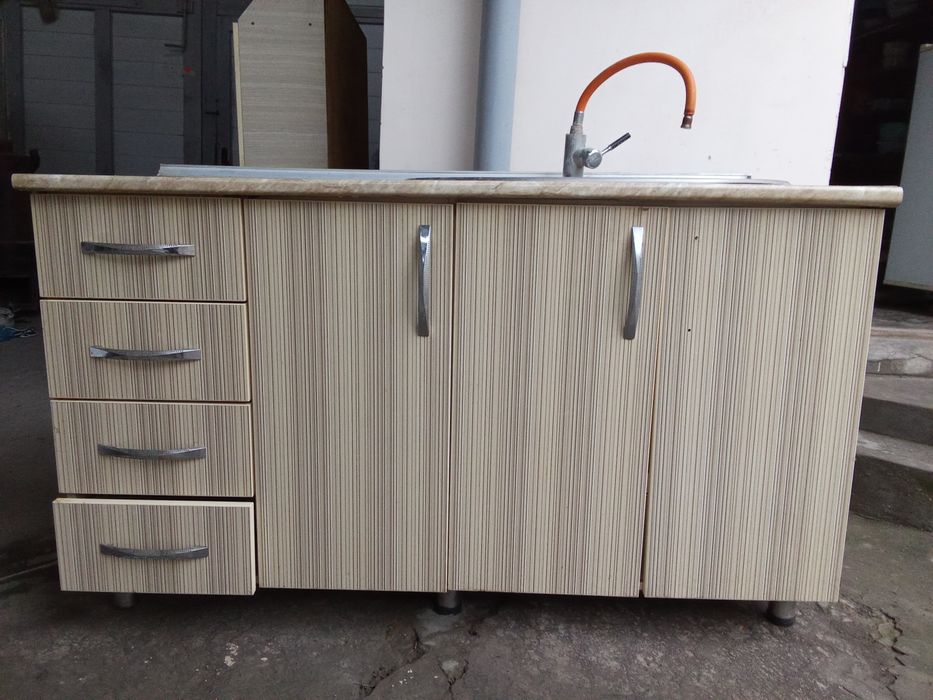 Кухонная мебель.