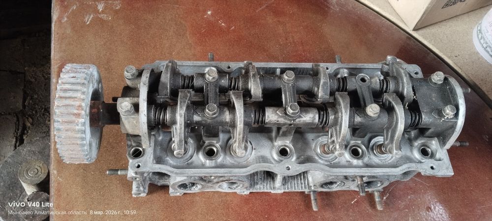 Головка Мазду 626 2.0