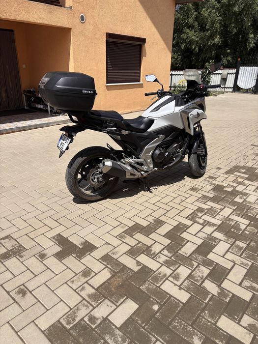 Honda NC750x 2021