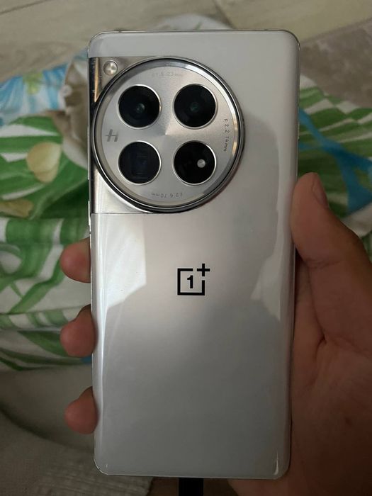 OnePlus 12 обмен