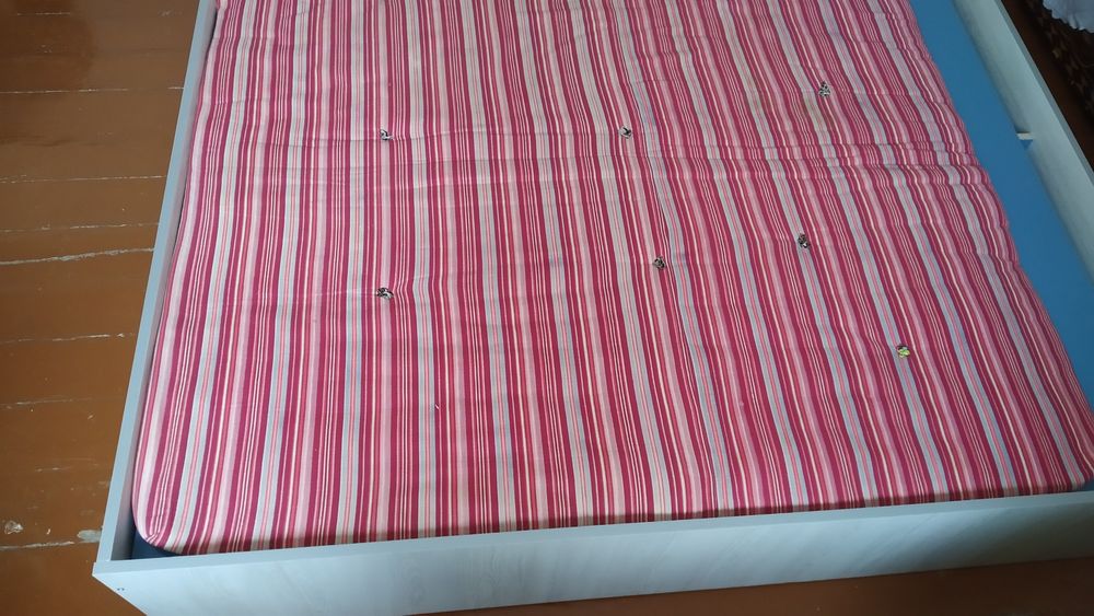 Матрас сотилади двухспальный ( пахталик )