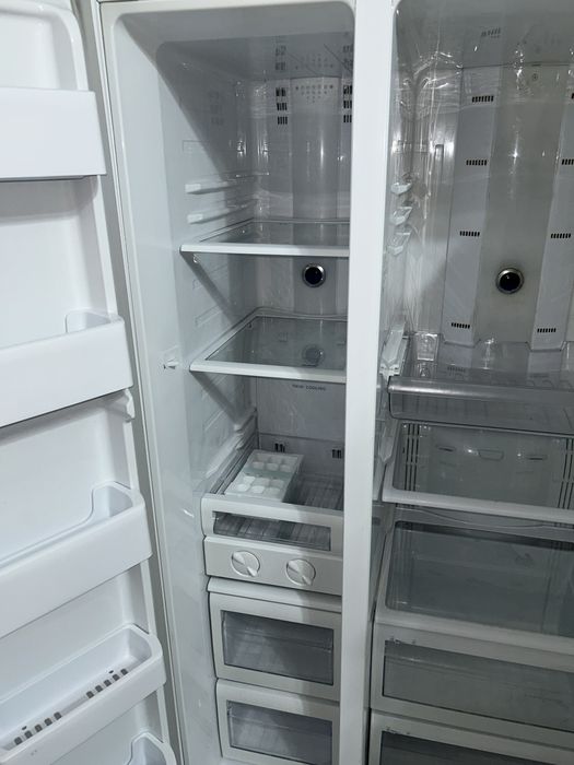 Холодилник от SAMSUNG