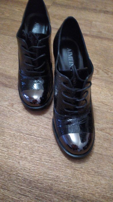 Продам отличные туфли