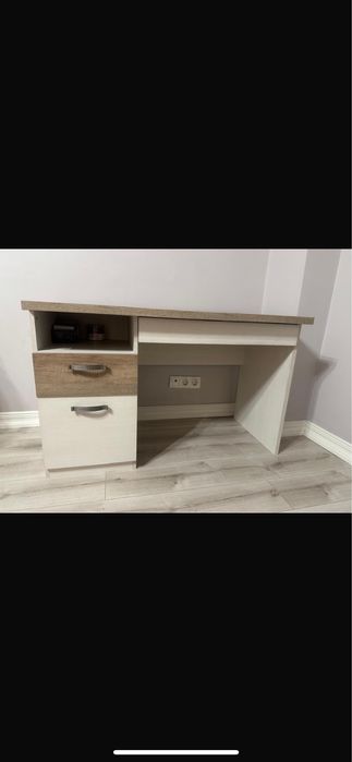 стол для комнаты