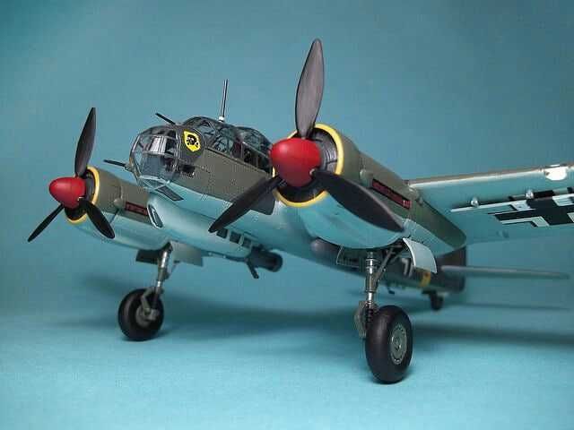 Сборная модель самолета Юнкерс Ju 88 (Italeri. 1:72)