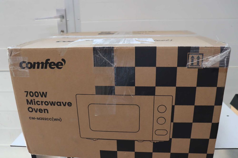 Микровълнова фурна Comfee, 20L, 700W бяла