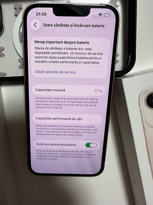 Vând iPhone 13, 128 GB, Roz, impecabil