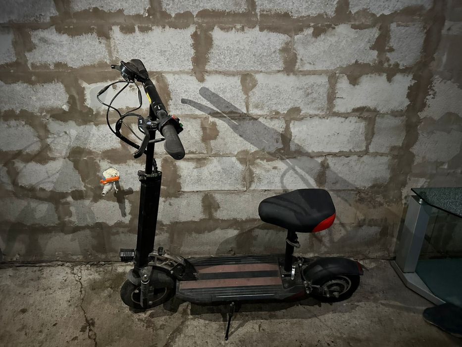 Продам электро-самокат