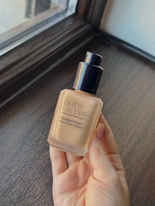 Fond de ten Estee Lauder Double Wear+Pompita