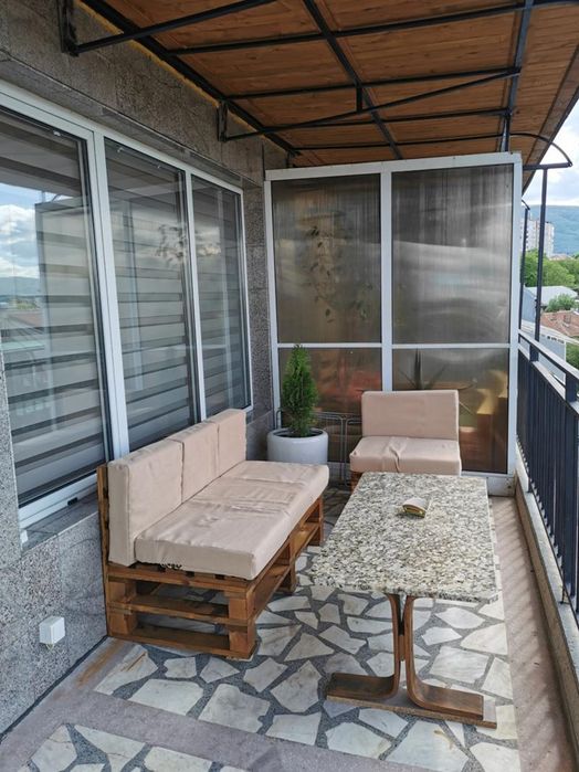 Двустаен апартамент в ж.к. Лозенец