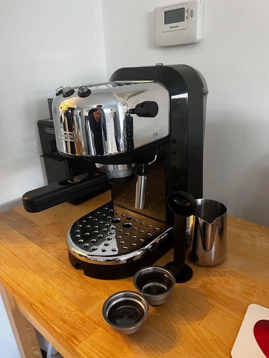 Продам кофемашину DeLonghi Ec 270