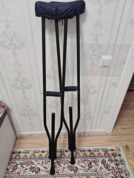 Костыли помышечные