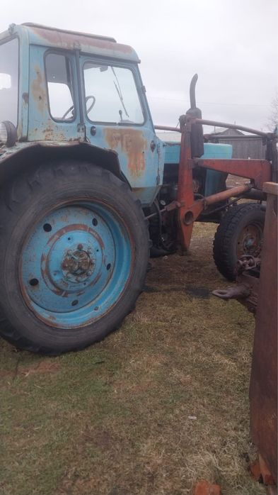 Продам трактор в комплекте