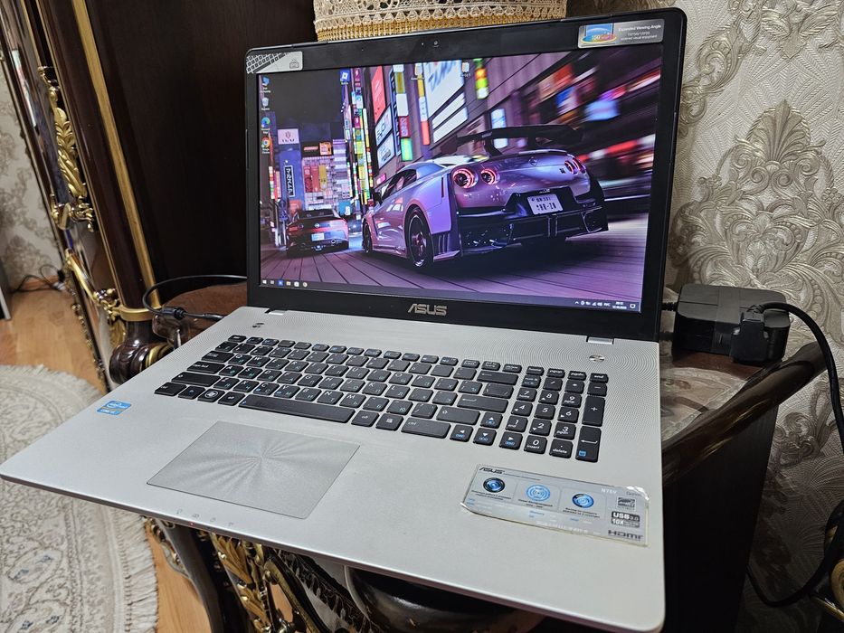 Ноутбук ASUS на i5 процессоре