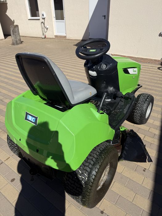 Tractoras de tuns iarba Viking