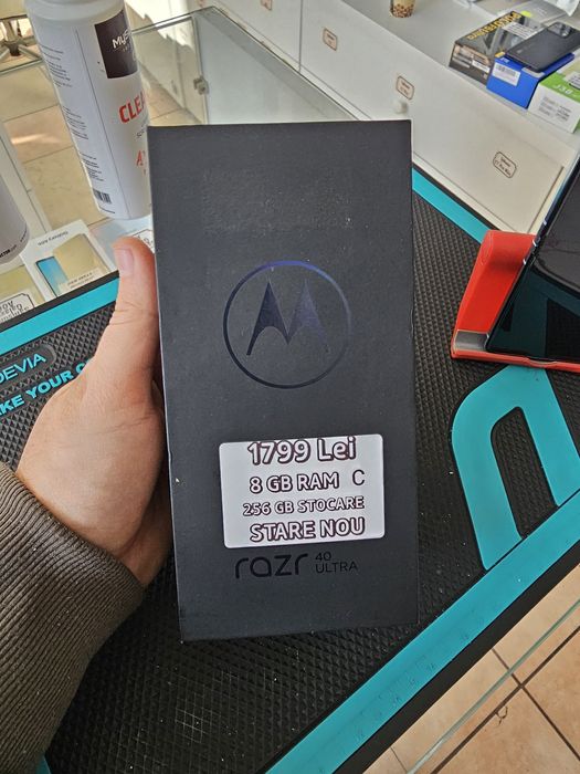 Moto Razr 40 Ultra, 8/256 GB, Nou, Garanție