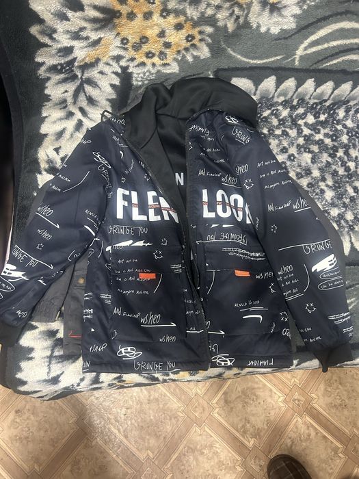 Продам куртки осень весна