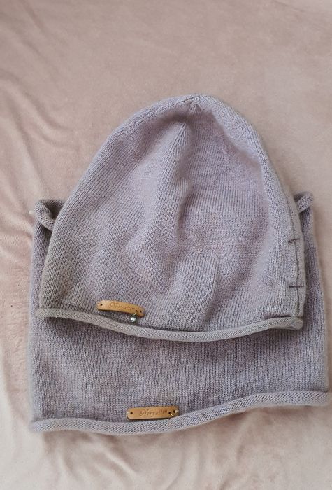 Комплект шапка с шарфом