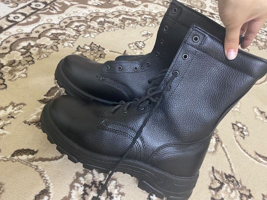 Продаю берцый новый